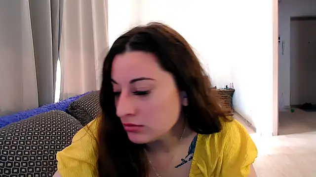 Snapshot of Helen_Adams_ chatting on June 2026 05:52:02 AM Helen Adams online show from June 2026 05:52:02 AM