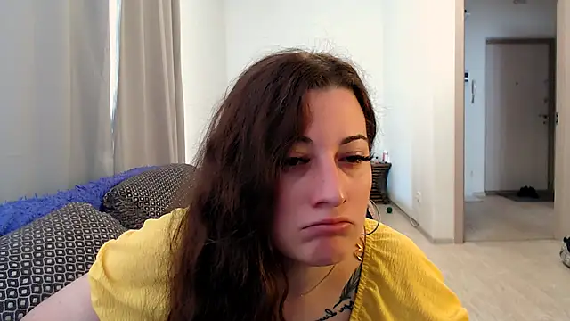 Helen Adams  online show from June 2026 07:06:02 AM