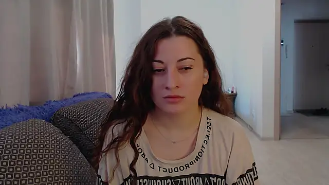Snapshot of Helen_Adams_ chatting on July 2026 05:23:01 AM Helen Adams online show from July 2026 05:23:01 AM