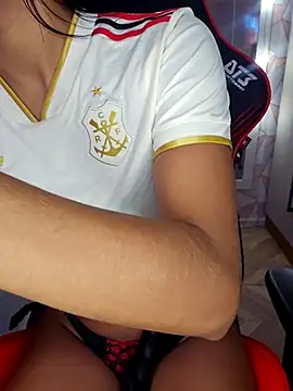 moreninhasilva online show from September 2025 08:00:02 PM