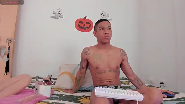 its me miley online show from October 2025 01:14:01 PM