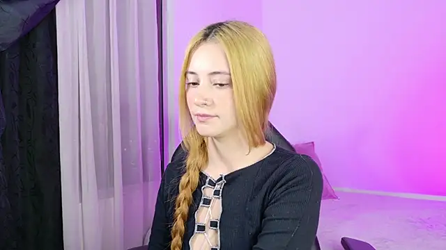 annie mora online show from May 2026 01:46:02 AM
