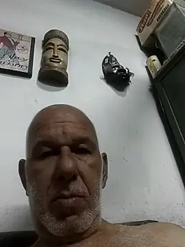 Snapshot of FabiQuilmes chatting on February 2025 01:00:02 AM FabiQuilmes online show from February 2025 01:00:02 AM