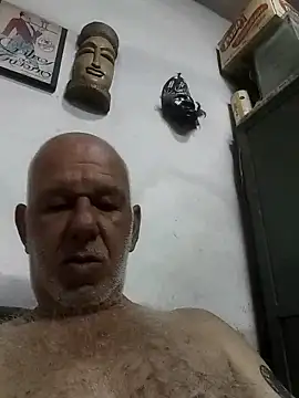 Snapshot of FabiQuilmes chatting on January 2026 12:32:02 PM FabiQuilmes online show from January 2026 12:32:02 PM