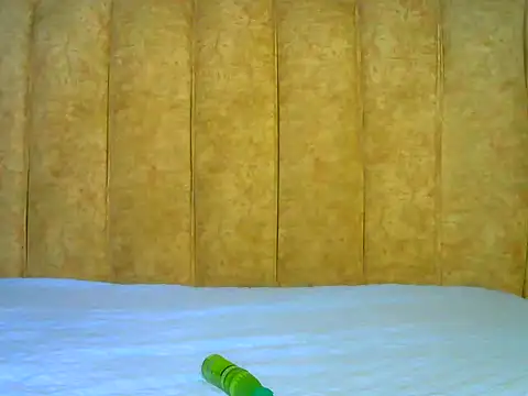 Snapshot of CarlaBeckky chatting on January 2025 04:11:01 PM CarlaBeckky online show from January 2025 04:11:01 PM