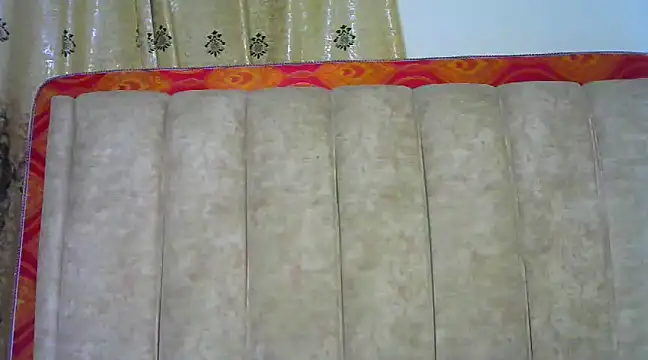 Snapshot of CarlaBeckky chatting on January 2025 01:29:01 AM CarlaBeckky online show from January 2025 01:29:01 AM