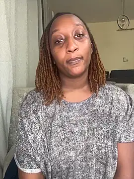 Snapshot of CarlaBeckky chatting on November 2025 06:32:01 PM CarlaBeckky online show from November 2025 06:32:01 PM