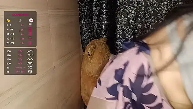 shuhana  online show from February 2025 03:52:02 AM