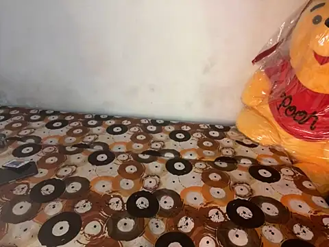 shuhana  online show from September 2025 12:59:01 AM