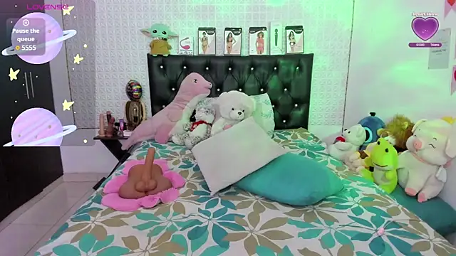 redgirlofficial online show from September 2025 03:54:01 AM