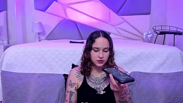 AnnyThompson  online show from January 2025 08:31:02 PM