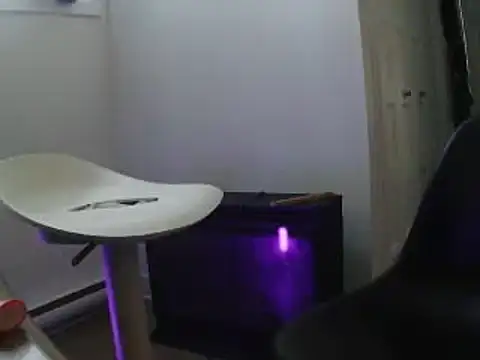 L0cKyseven77 online show from January 2025 05:44:02 PM