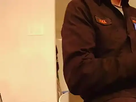 L0cKyseven77 online show from February 2025 02:19:01 AM