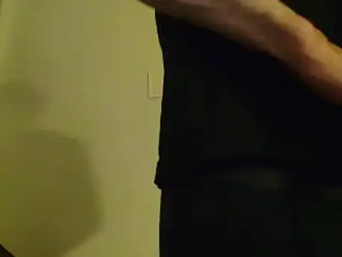 L0cKyseven77 online show from February 2025 12:49:01 AM