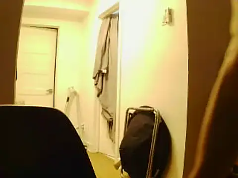 L0cKyseven77 online show from March 2025 02:46:02 AM