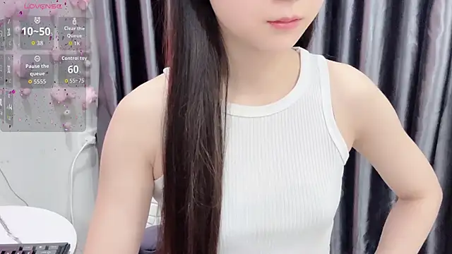 Snapshot of KaleAnisa chatting on June 2026 01:18:01 AM KaleAnisa online show from June 2026 01:18:01 AM