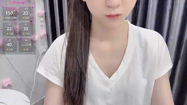 Snapshot of KaleAnisa chatting on June 2026 01:39:01 AM KaleAnisa online show from June 2026 01:39:01 AM