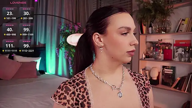 LunaNight online show from January 2025 11:48:01 PM