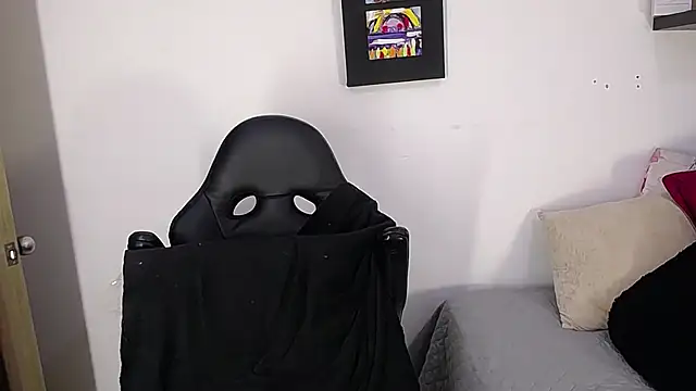 Maira B online show from January 2025 05:26:02 PM