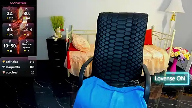 Julia Dean online show from January 2025 06:57:02 PM