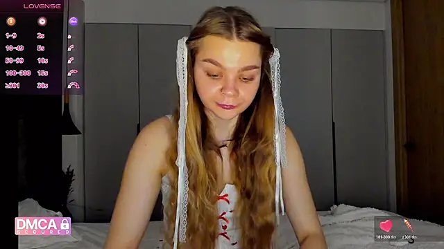 Molly sweetie online show from January 2026 07:23:01 AM