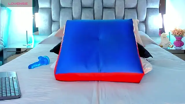 Abbye blue01 online show from December 2024 01:47:02 AM