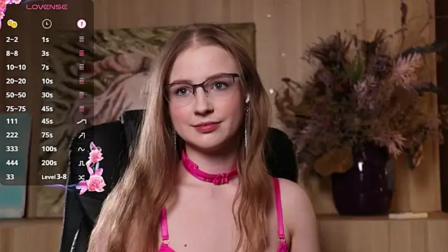 steffania- online show from December 2024 06:58:02 PM