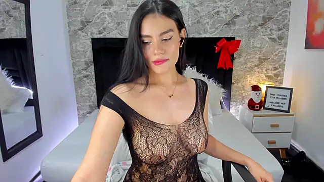 Maylin Garcia online show from December 2024 07:56:02 PM