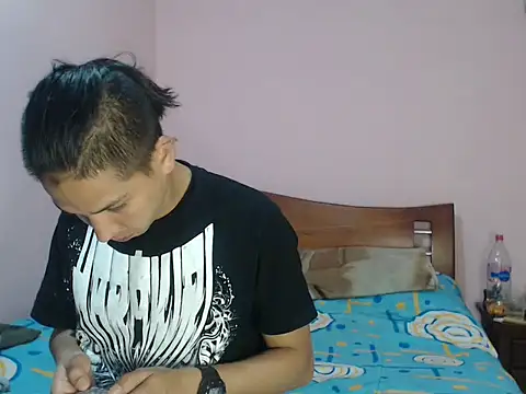 Snapshot of KittyCore666 chatting on January 2025 03:04:02 AM KittyCore666 online show from January 2025 03:04:02 AM