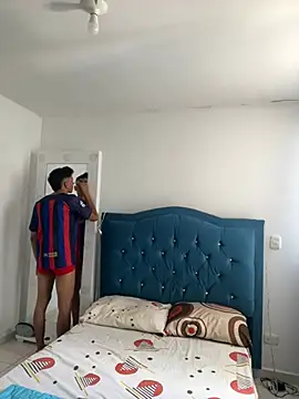 Leonarrrd 01 online show from January 2025 06:41:02 PM