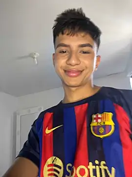 Leonarrrd 01 online show from February 2025 06:46:01 PM