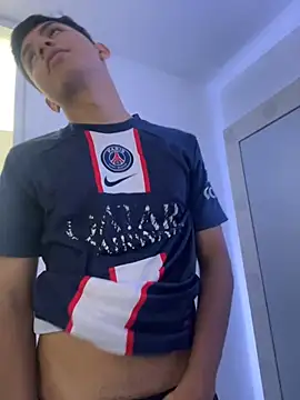 Leonarrrd 01 online show from February 2025 03:19:01 AM