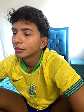 Leonarrrd 01 online show from October 2025 09:04:02 PM