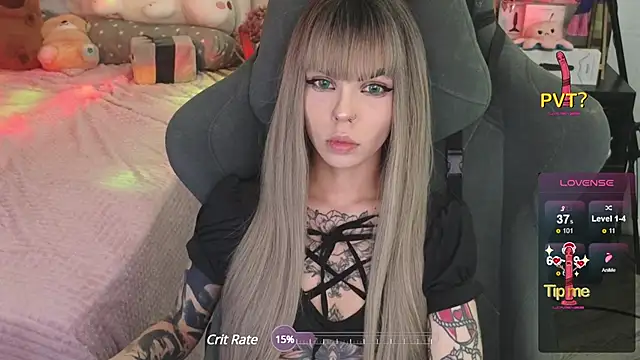 Kerry Kirk online show from February 2025 10:13:01 PM