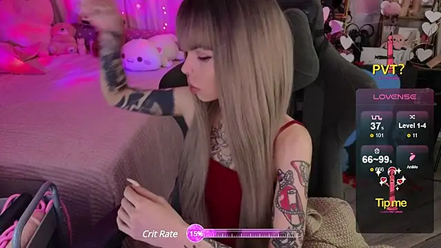 Kerry Kirk online show from February 2025 07:47:01 PM