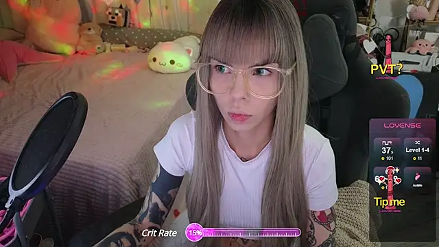 Kerry Kirk online show from March 2025 10:16:02 PM