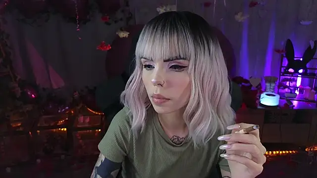 Snapshot of Kerry_Kirk chatting on February 2026 09:00:02 PM Kerry Kirk online show from February 2026 09:00:02 PM