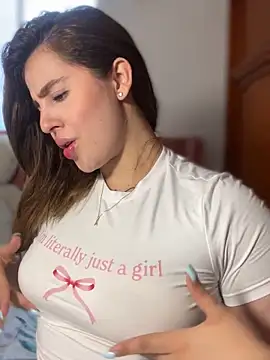 ValerieHilton online show from March 2025 10:32:02 PM