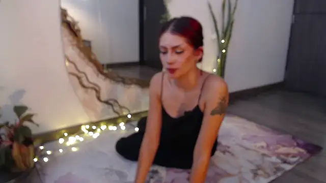 chloebritto online show from February 2025 07:05:02 PM