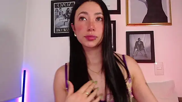 lilyy evanss online show from January 2025 12:25:01 AM