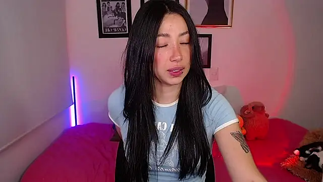 lilyy evanss online show from January 2025 03:26:01 AM