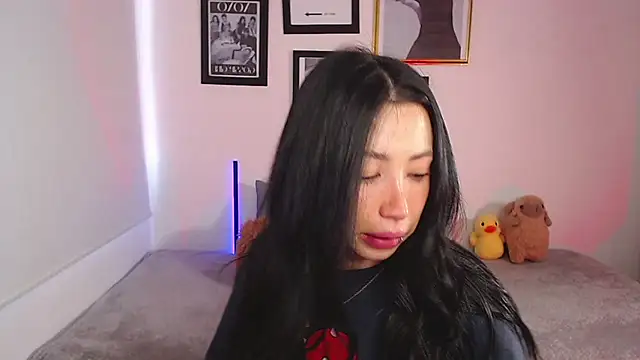 lilyy evanss online show from March 2025 10:06:02 PM