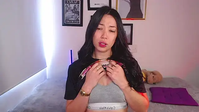 lilyy evanss online show from March 2025 07:09:01 PM