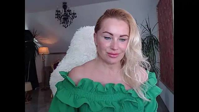 eyesangel22 online show from December 2024 12:42:01 PM