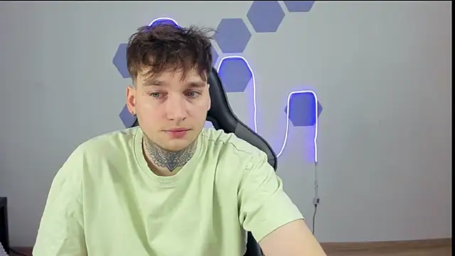 Chris Tyson online show from December 2024 08:10:02 PM