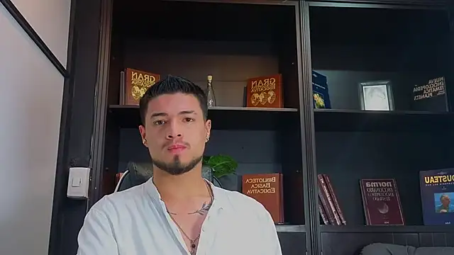 EdwardRoss  online show from September 2025 08:13:02 PM