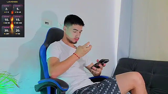 EdwardRoss  online show from February 2026 10:26:02 PM