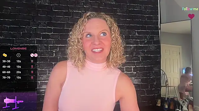 AmberJade AmJ online show from October 2025 12:11:01 AM