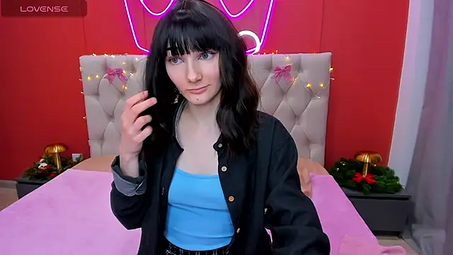 Lili flowerr online show from January 2025 12:40:01 PM