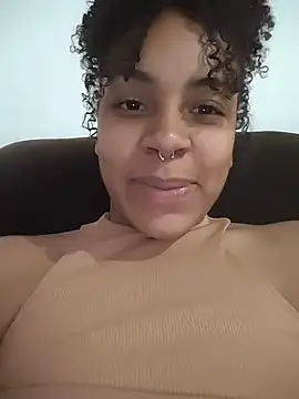 Snapshot of Julia_Pretinha chatting on December 2025 01:04:02 PM Julia Pretinha online show from December 2025 01:04:02 PM